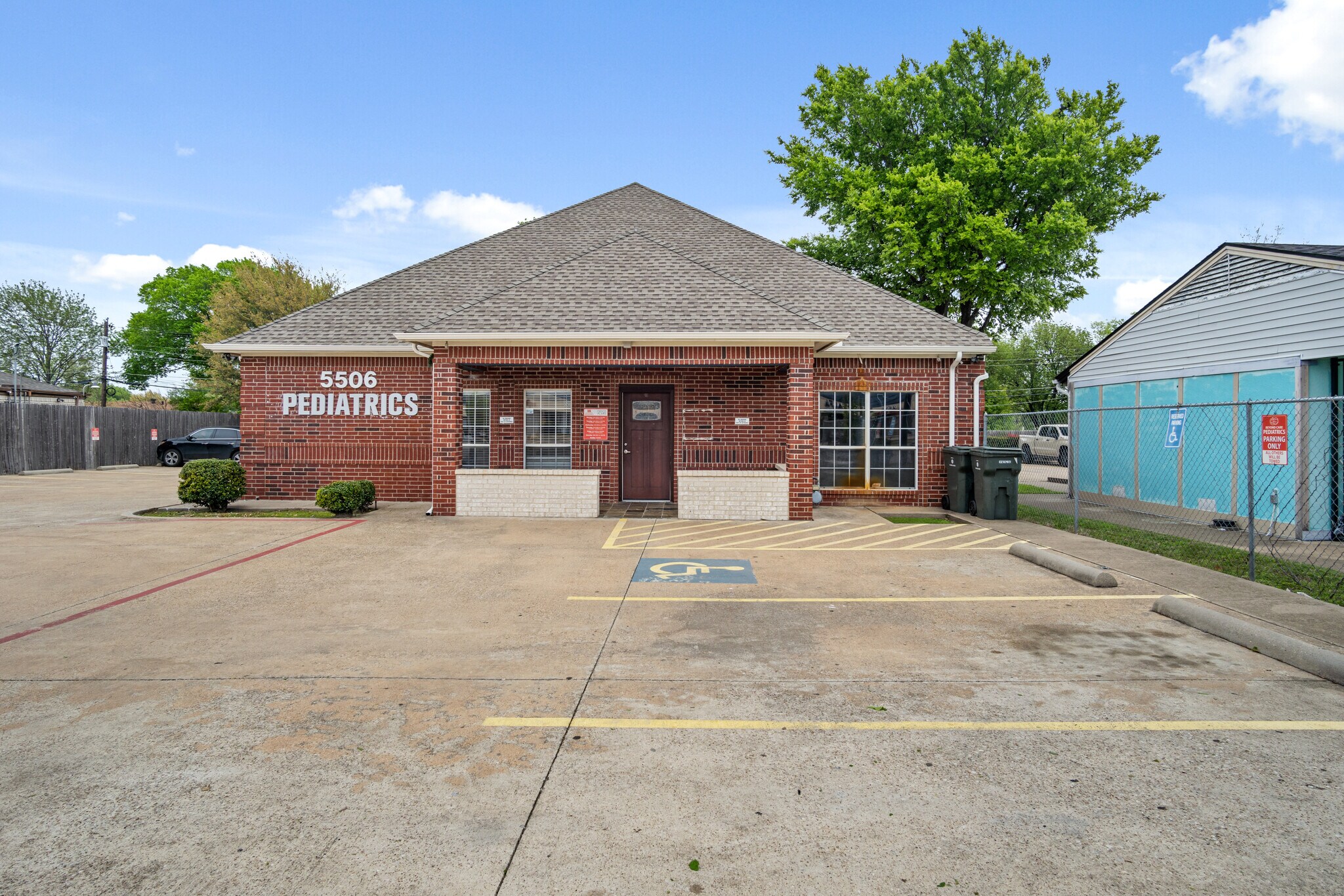 5506 Broadway Blvd, Garland, TX à vendre Photo du bâtiment- Image 1 de 36