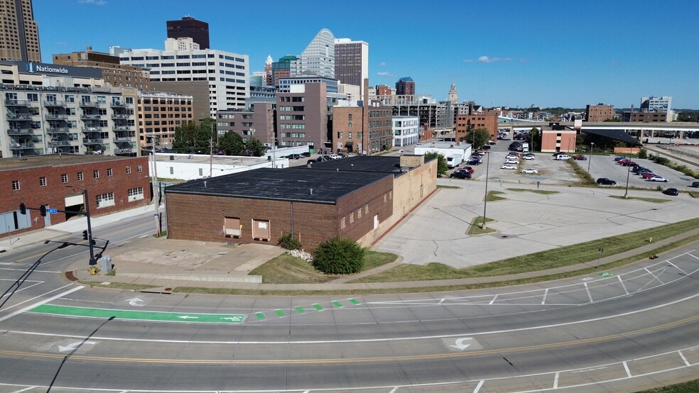 1100 Cherry St, Des Moines, IA for lease - Building Photo - Image 3 of 17