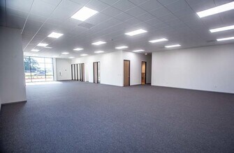 9456 McKay Center Dr, Humble, TX for lease Interior Photo- Image 2 of 4