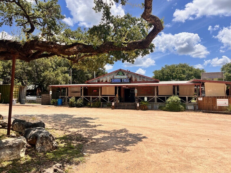 13430 N Highway 281, Spring Branch, TX à vendre - Photo du bâtiment - Image 1 de 5