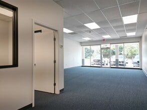 4520-4534 Beechnut St, Houston, TX for lease Building Photo- Image 2 of 7