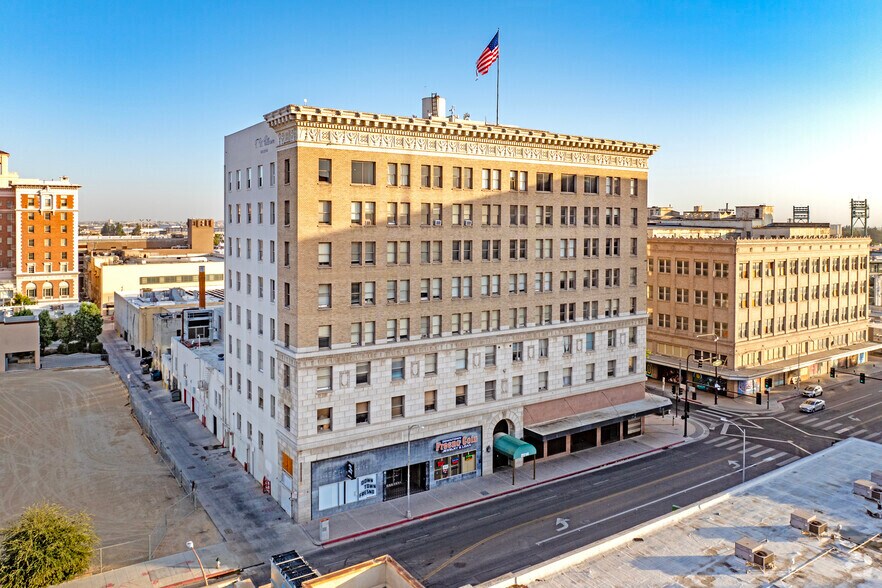 2014 Tulare St, Fresno, CA à louer - Photo du bâtiment - Image 2 de 24