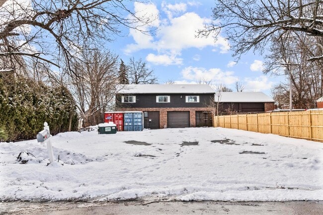 More details for 62 Newton Ave, Plainville, CT - Retail for Lease