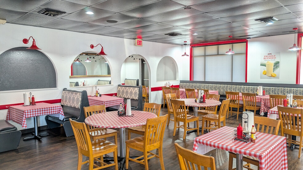 2706-2730 N. Amidon Ave., Wichita, KS à louer - Photo intérieure - Image 3 de 7