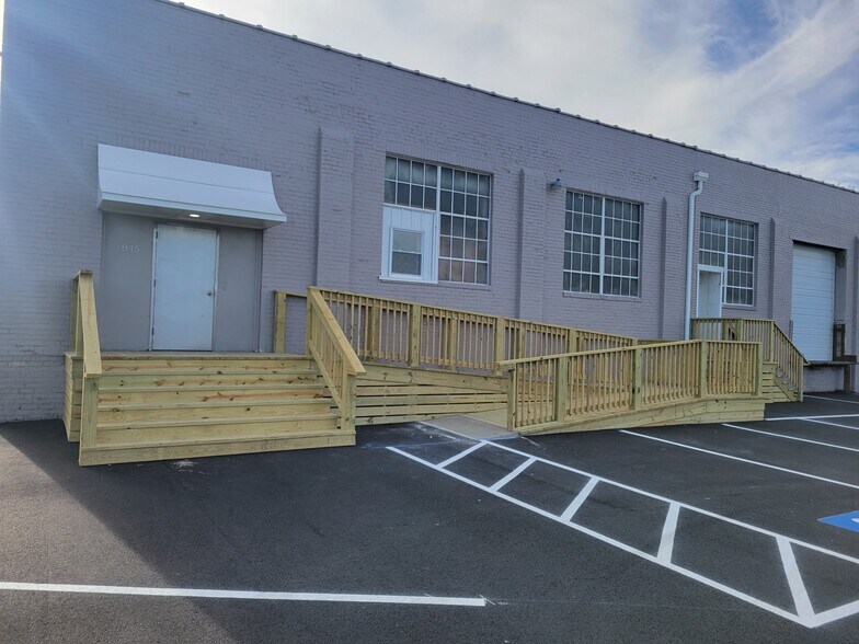 815 Dinwiddie Ave, Richmond, VA for lease - Building Photo - Image 2 of 15