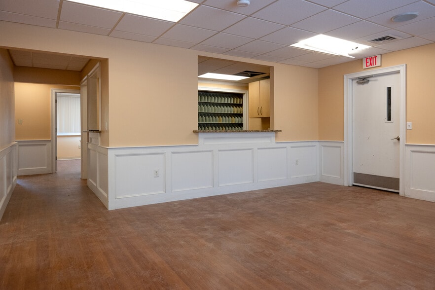 435 Furnace St, Marshfield, MA for lease - Building Photo - Image 3 of 14