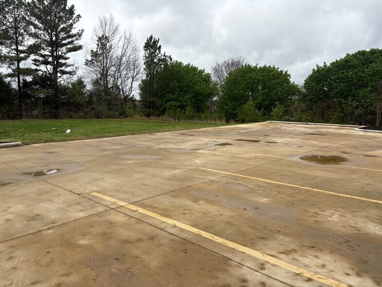 1117 McMurtrie Dr NW, Huntsville, AL for sale - Building Photo - Image 2 of 4