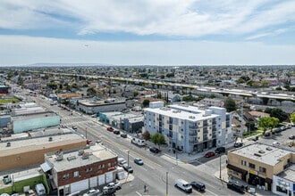 300 W 60th St, Los Angeles, CA - AERIAL map view - Image1
