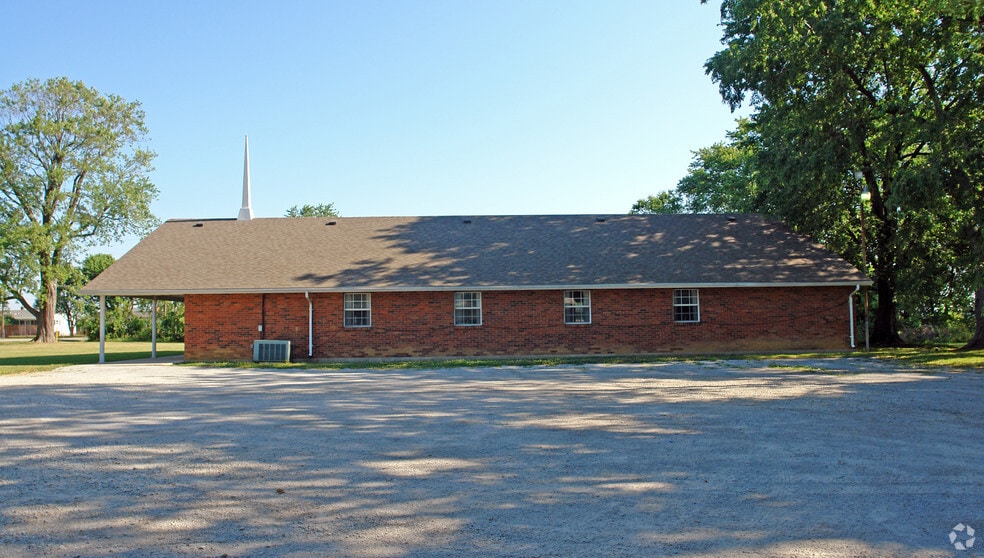 260 S Charleston Rd, Jamestown, OH for sale - Building Photo - Image 2 of 6