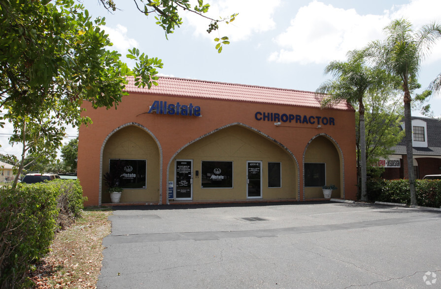 4930 Golden Gate Pky, Naples, FL for lease - Primary Photo - Image 1 of 2