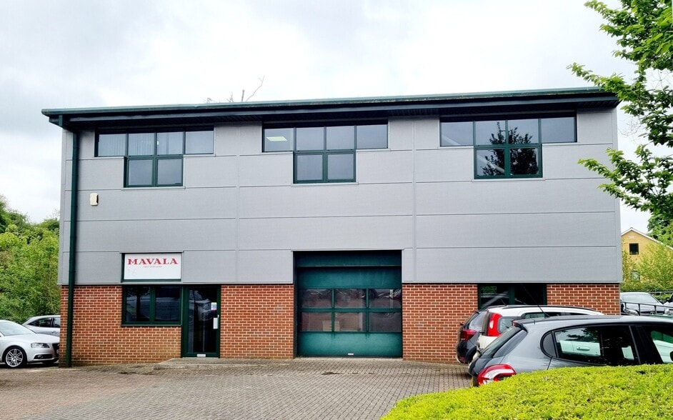 Station Approach, Four Marks for lease - Building Photo - Image 1 of 1