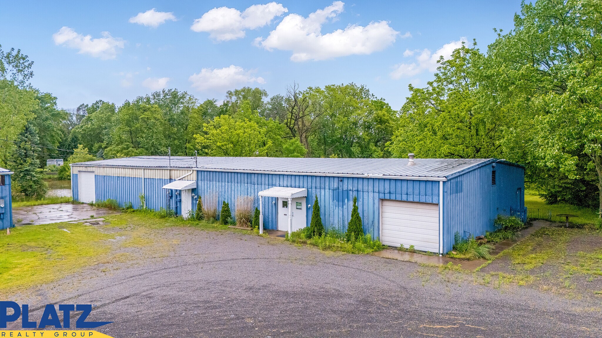 4428 Center Rd, Poland, OH à vendre Photo principale- Image 1 de 1