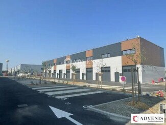 Plus de détails pour Local d'activités à louer