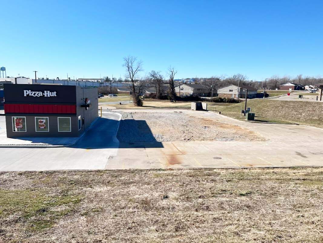 4839 McMasters Ave, Hannibal, MO for lease Building Photo- Image 1 of 4