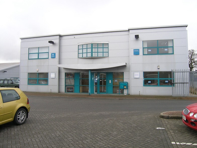 St Davids Way, Nuneaton à louer - Photo du bâtiment - Image 2 de 5