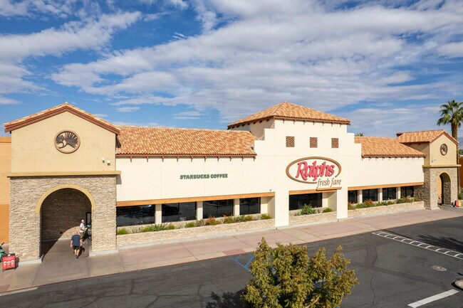 Plus de détails pour 74884-74998 Country Club Dr, Palm Desert, CA - Commerce de détail à louer
