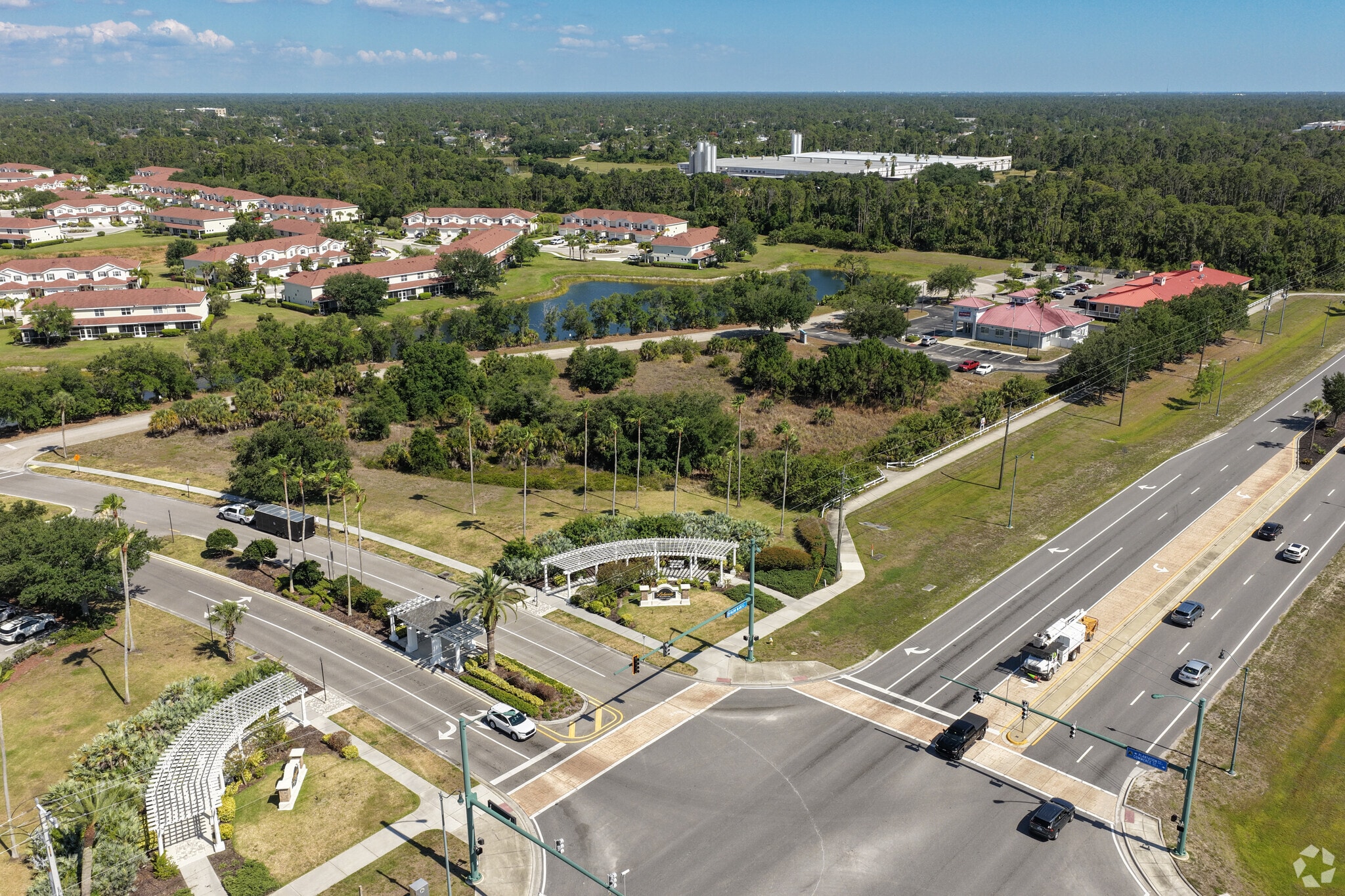 2487 Sycamore St, North Port, FL for sale Primary Photo- Image 1 of 12