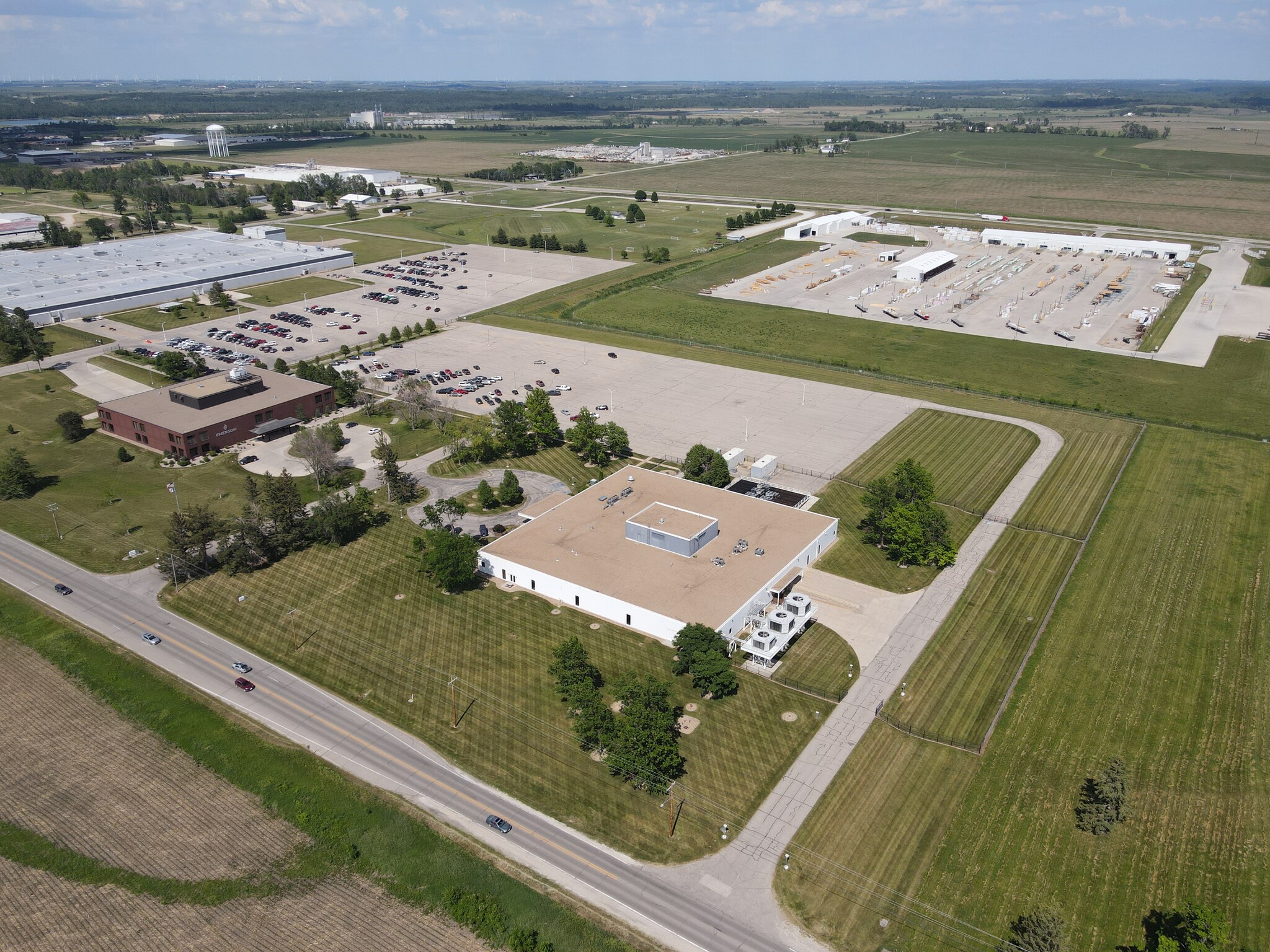 1706 Governor Rd, Marshalltown, IA for sale Primary Photo- Image 1 of 10