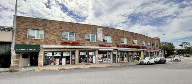 More details for 570 N Broad St, Elizabeth, NJ - Office/Medical, Retail for Lease