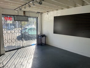 7815-7817 Melrose Ave, Los Angeles, CA for lease Interior Photo- Image 2 of 4