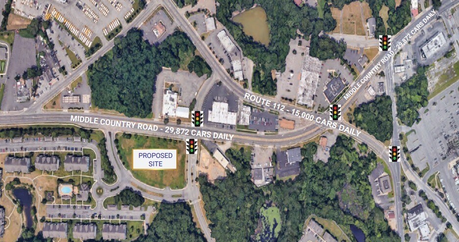 Middle Country Rd, Coram, NY à louer Photo du bâtiment- Image 1 de 2