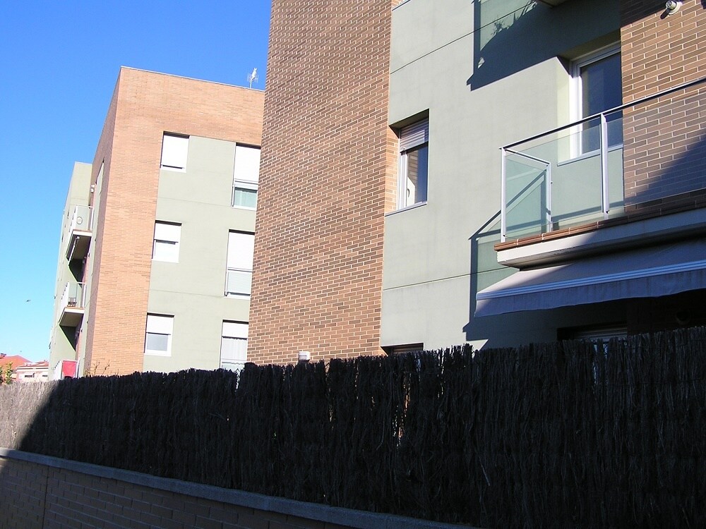 Immeuble residentiel dans Sant Sadurní d'Anoia, Barcelona à vendre Photo du bâtiment- Image 1 de 3