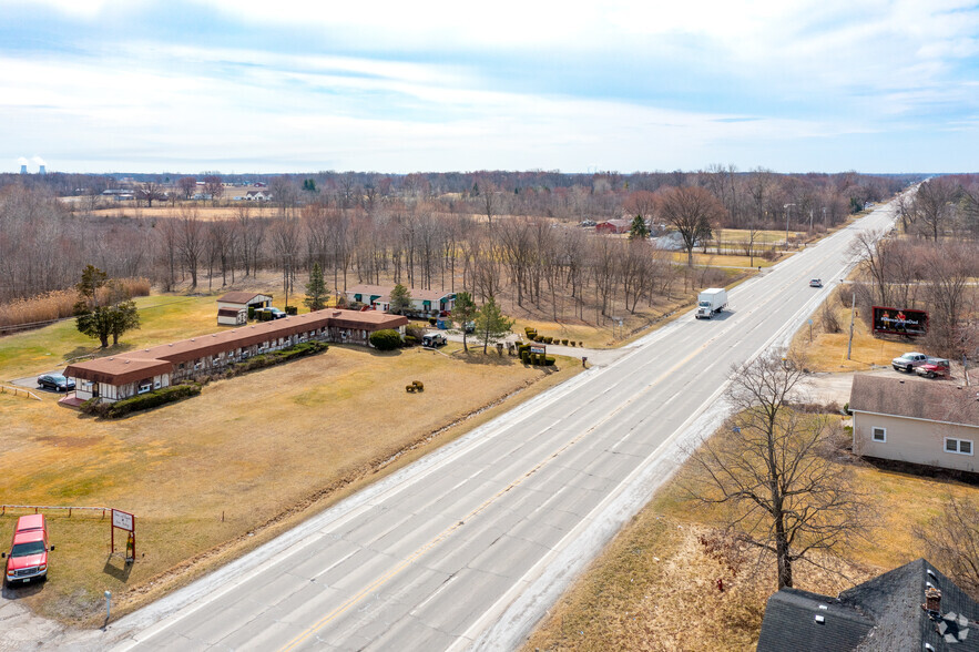 11920 Telegraph Rd, Carleton, MI à vendre - A rien - Image 2 de 4