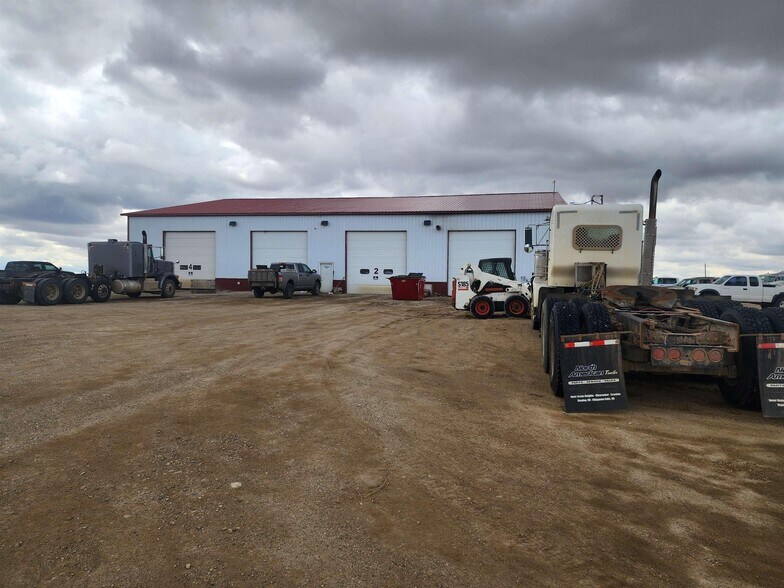 6619 62 1/2 Ave NW, Blaisdell, ND à vendre - Photo du bâtiment - Image 3 de 29