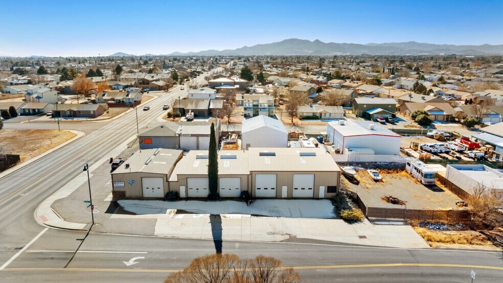 8195 E Manley Dr, Prescott Valley, AZ à vendre - Photo du bâtiment - Image 2 de 38