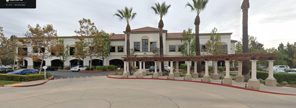 180 E Via Verde, San Dimas, CA à louer - Photo du bâtiment - Image 1 de 2