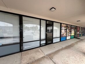 15965 Westheimer Rd, Houston, TX for lease Interior Photo- Image 2 of 8