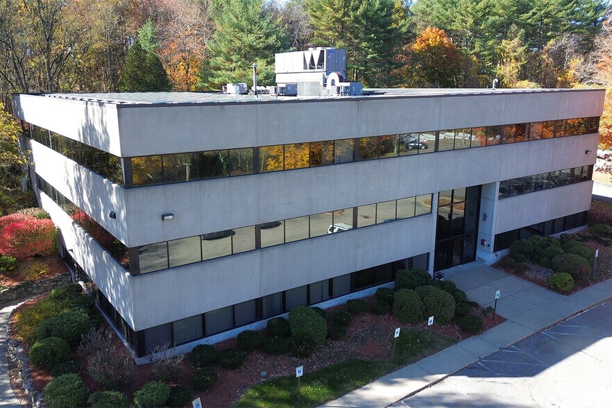 526 Main St, Acton, MA à louer - Photo du bâtiment - Image 3 de 32