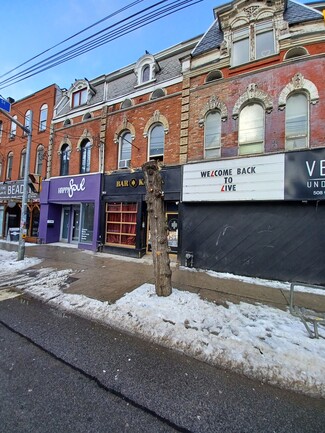 Plus de détails pour 512 Queen St W, Toronto, ON - Vente au détail à vendre