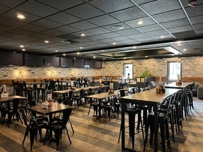 4810 86th St, Urbandale, IA for sale Interior Photo- Image 1 of 3