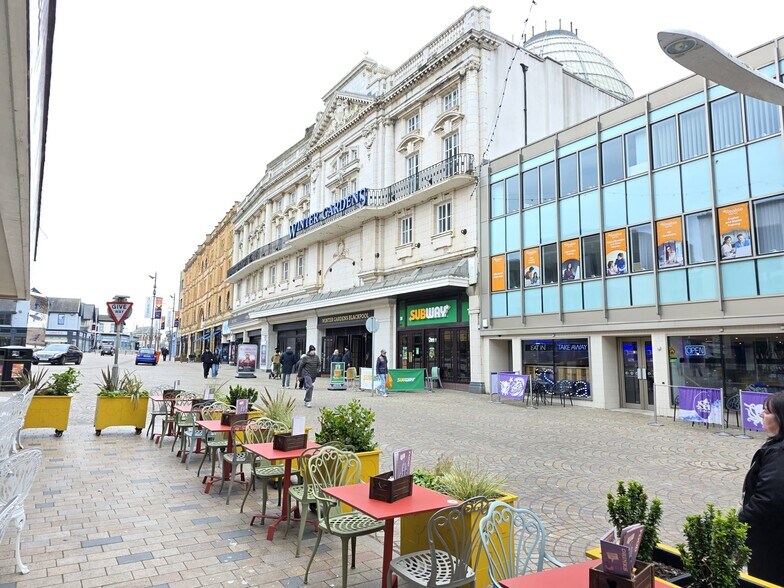 73-75 Church St, Blackpool à louer - Photo du bâtiment - Image 2 de 4