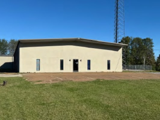 201 Corporate Ct, Senatobia, MS for lease Building Photo- Image 1 of 14