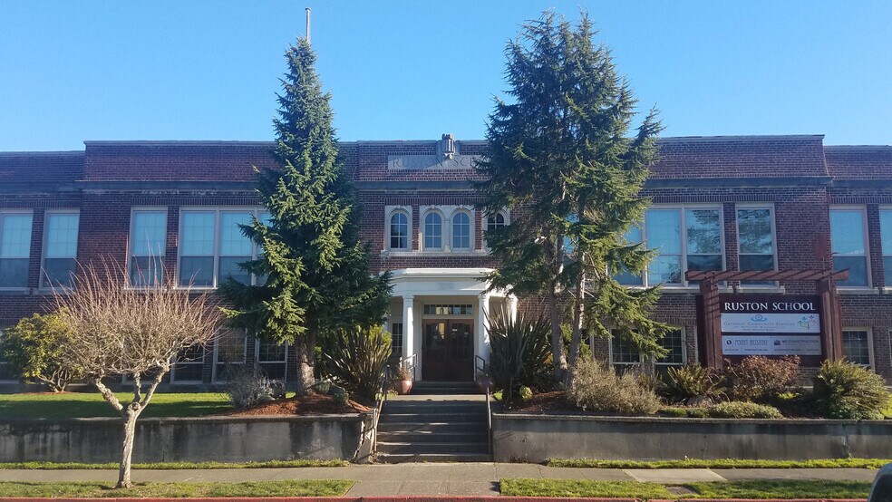 5219 N Shirley St, Ruston, WA à louer - Photo du bâtiment - Image 3 de 3