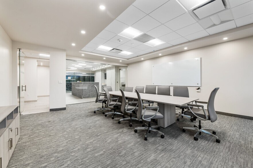 3303 W Commercial Blvd, Fort Lauderdale, FL à vendre - Photo intérieure - Image 2 de 45