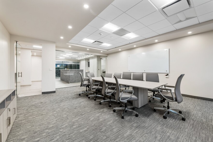 3303 W Commercial Blvd, Fort Lauderdale, FL à vendre - Photo intérieure - Image 2 de 45