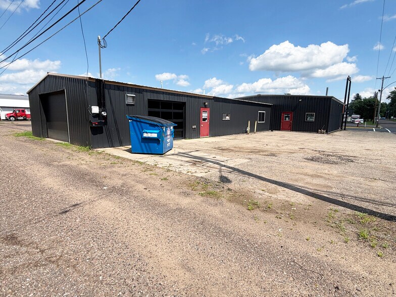 1230 S Main St, Rice Lake, WI à vendre - Photo du bâtiment - Image 2 de 19