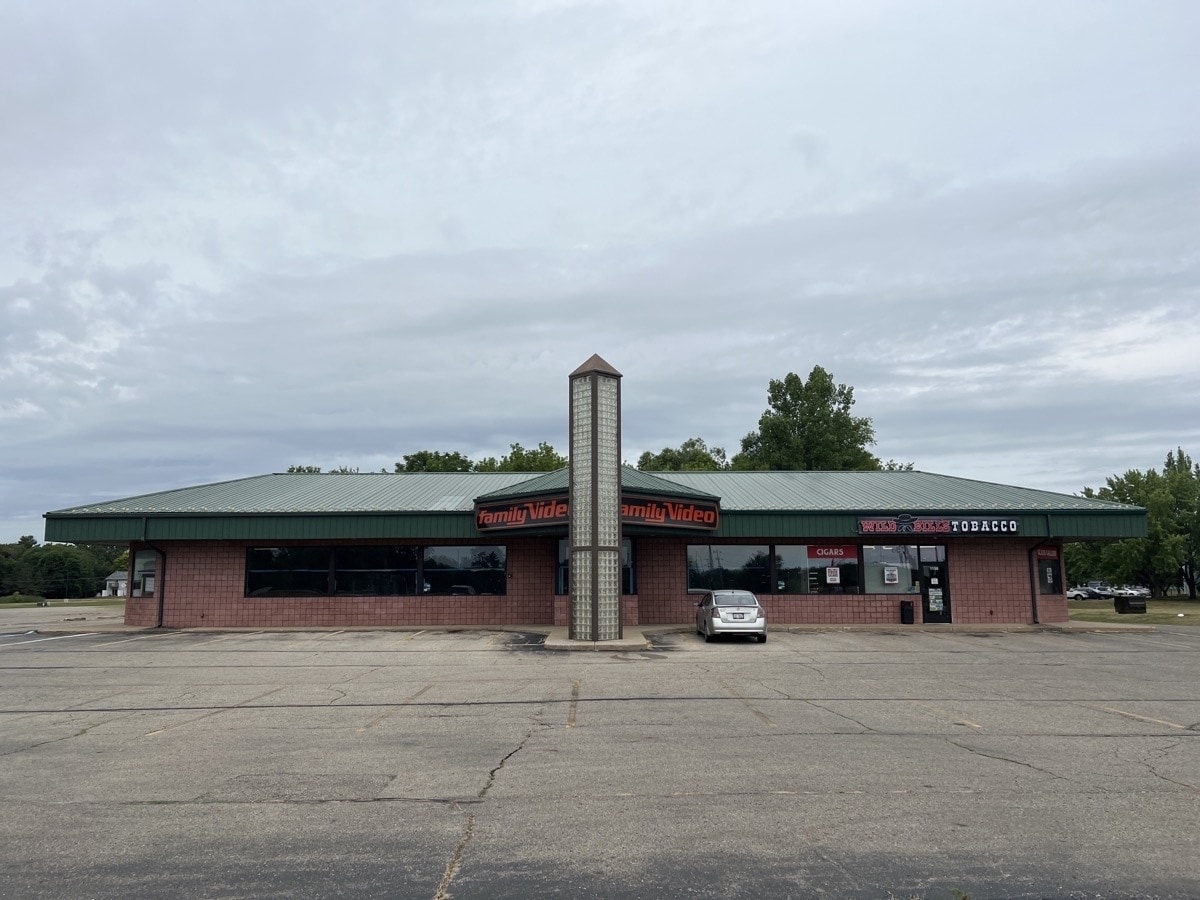 1150 W Michigan Ave, Marshall, MI for lease Building Photo- Image 1 of 1
