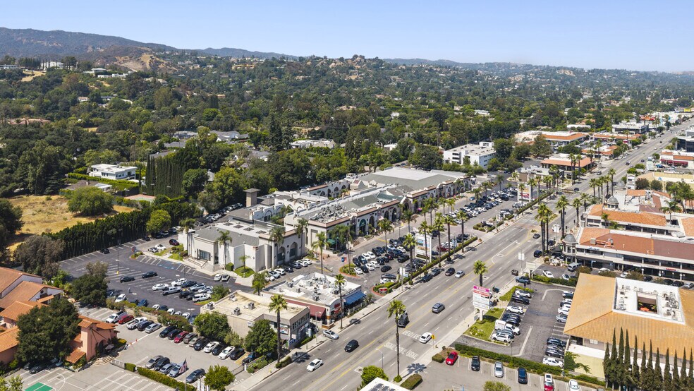 17150-17200 Ventura Blvd, Encino, CA à louer - Photo du bâtiment - Image 3 de 17
