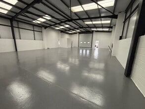 1 Mayflower Close, Eastleigh for lease Interior Photo- Image 1 of 4