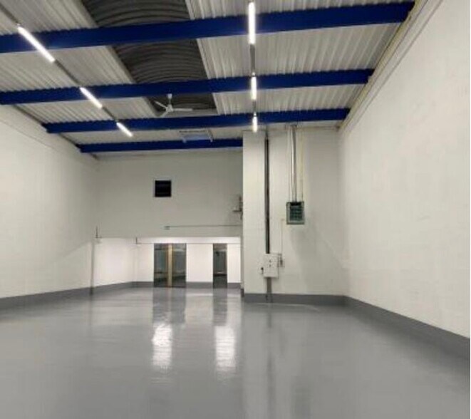 Flex in Bonneuil-sur-Marne for lease - Interior Photo - Image 3 of 8