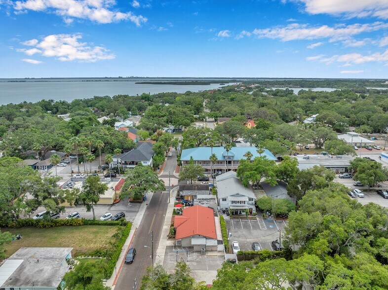 125 5th Ave N, Safety Harbor, FL à louer - Photo du bâtiment - Image 1 de 24