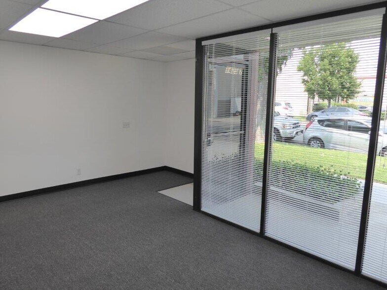 1415-1441 Gardena Ave, Glendale, CA à louer - Photo intérieure - Image 3 de 47