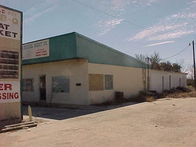 906 W Young St, Llano, TX for sale - Primary Photo - Image 1 of 1