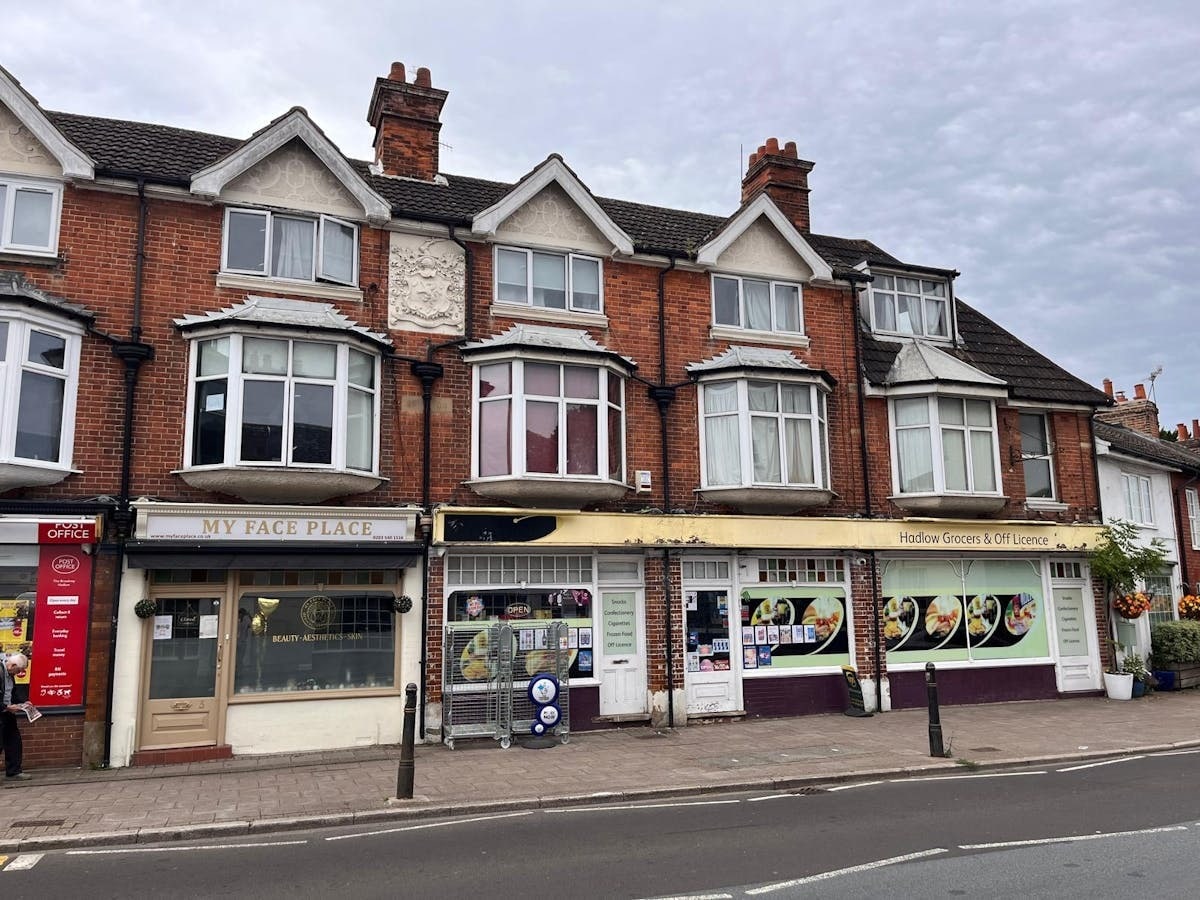 3 High St, The Broadway, Hadlow for sale Primary Photo- Image 1 of 3