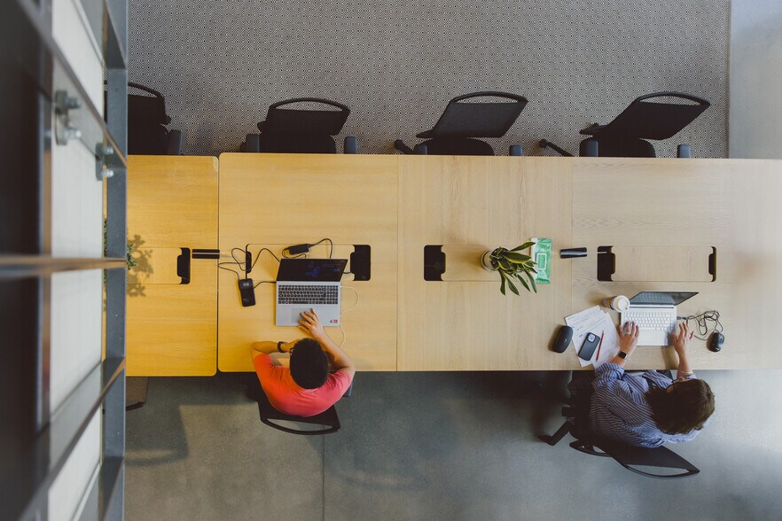 184 Cambridge Science Park, Cambridge à louer - Photo du bâtiment - Image 3 de 9