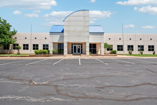 8400 Silver Crossing, Oklahoma City OK - Call Centre